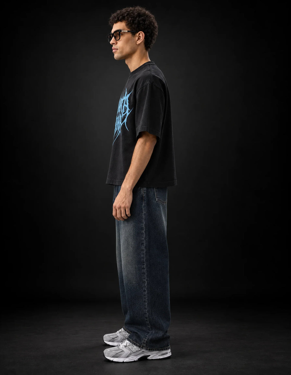 Madara Uchiha "The Ghost of the Uchiha" Oversized T-Shirt – side view